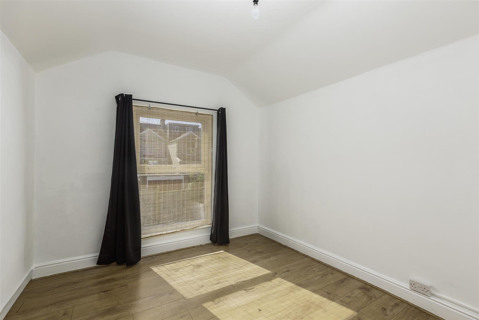 Oakwood Road, Brynmill, Swansea, SA2 0DN